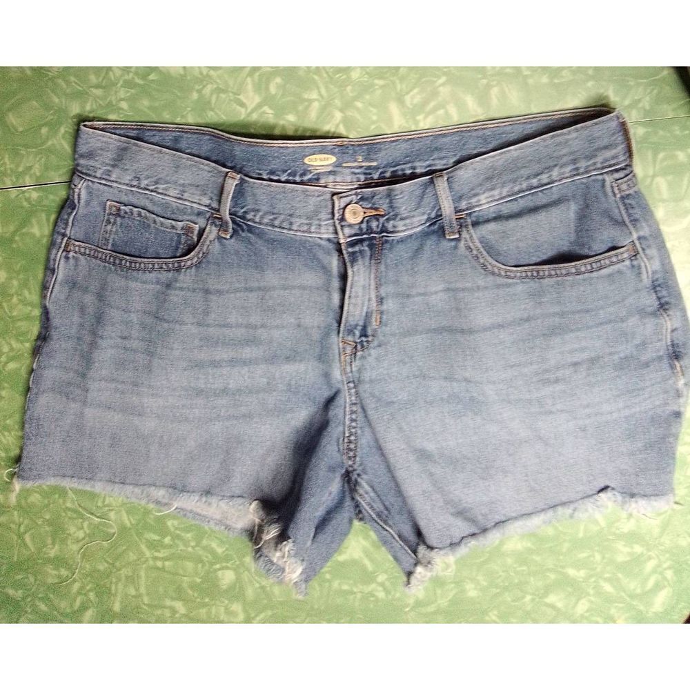 Old Navy Women's Denim Cutoff Shorts Size 12